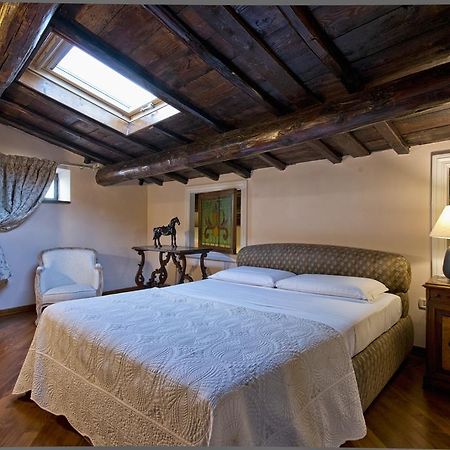 Pantheon Luxury Apartment ローマ 部屋 写真
